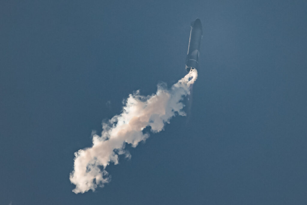 Rocket Report: SpaceX readies Super Heavy, Russia tests new engine