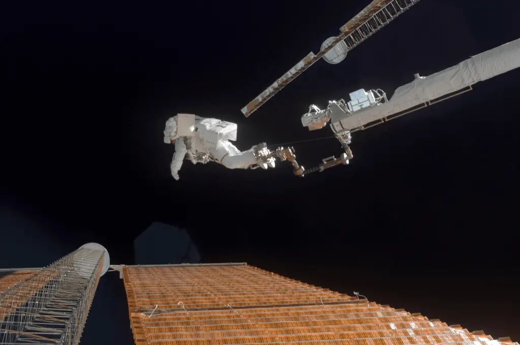 Spacewalk successfully begins process of increasing Space Station’s power capacity