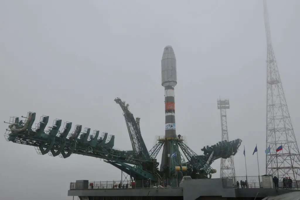 OneWeb takes $229 million charge for canceled Soyuz launches