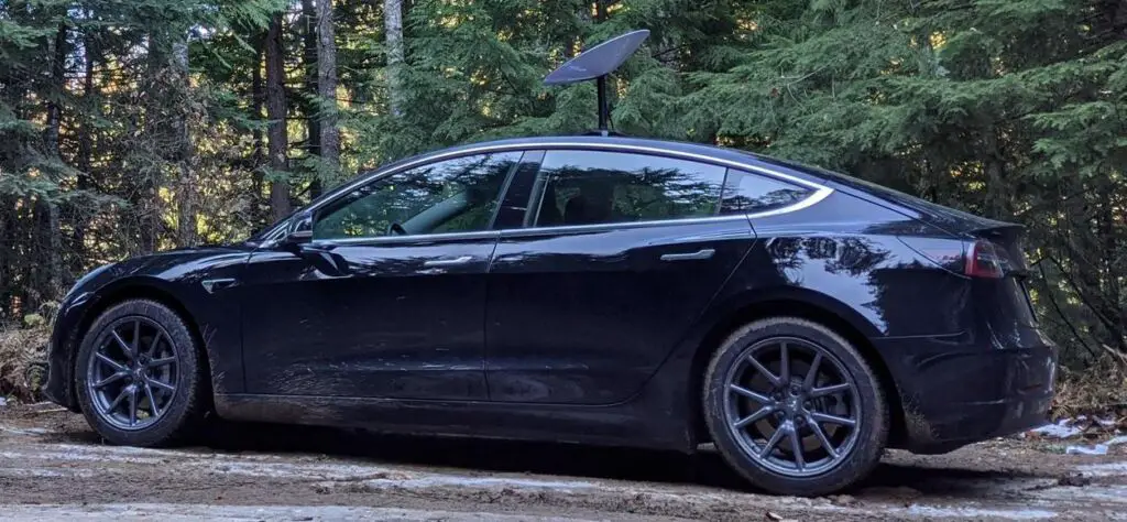 Tesla Model 3 owner tests SpaceX Starlink beta in the wilds of Idaho