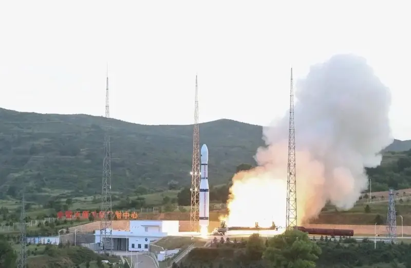 Chinese rocket launches two small satellites to test communications tech