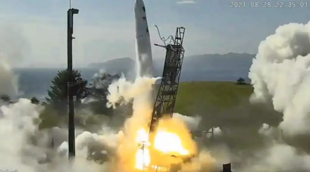 Astra rocket fails after early engine shutdown
