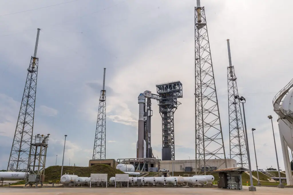 Atlas 5 rocket and Starliner capsule return to Florida launch pad