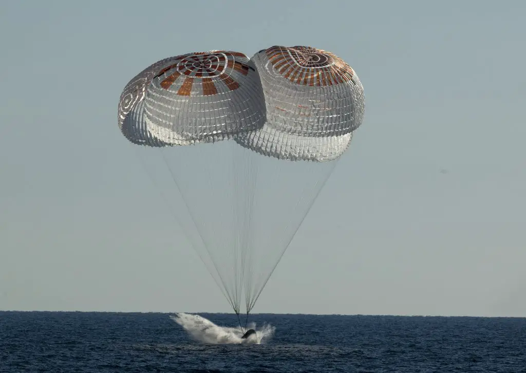 NASA’s SpaceX Crew-4 Astronauts Safely Splash Down in Atlantic