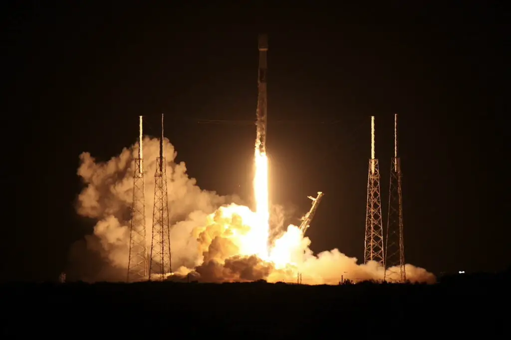 SpaceX reaches rocket reuse milestone on Starlink launch