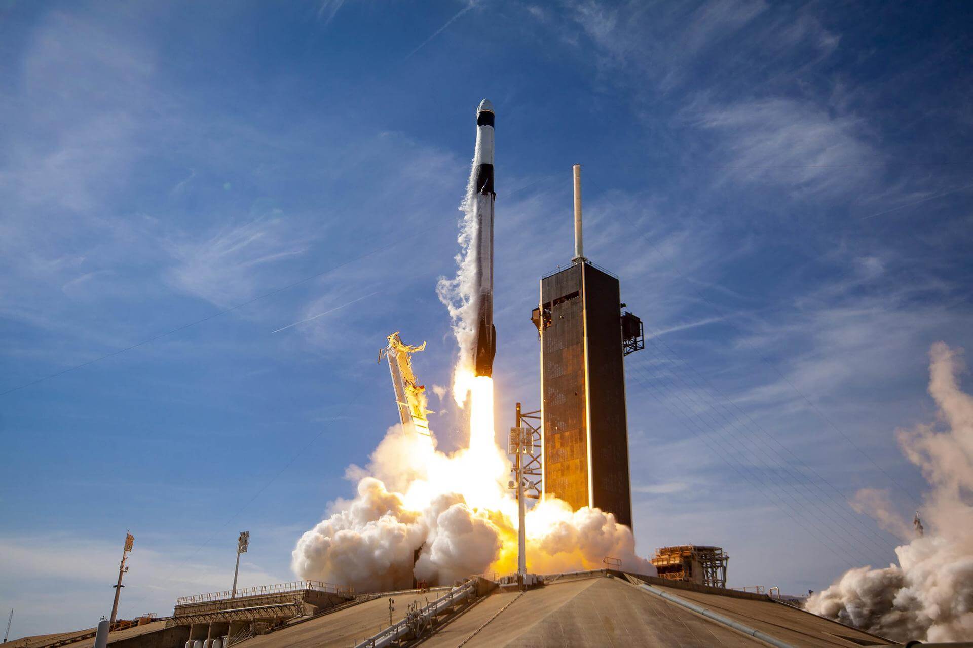 SpaceX - Dragon CRS-2 SpX-21 - Falcon 9 Block 5 Rocket Launch