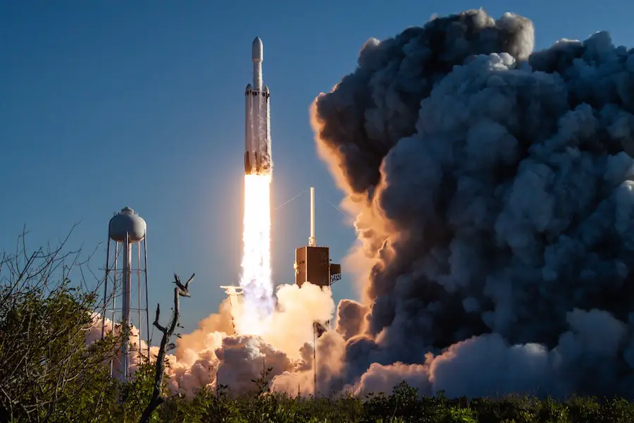 Astrobotic selects SpaceX’s Falcon Heavy to launch robotic lunar lander