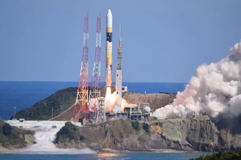 Japan successfully launches replacement for decade-old navigation satellite