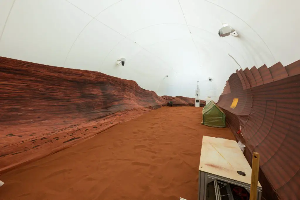 NASA Invites Media to See Mars Habitat Before Crew Enters for One Year