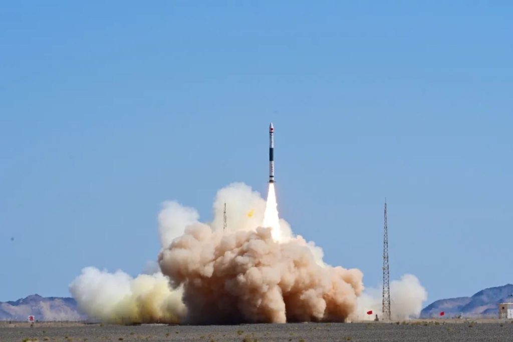 China’s first stackable satellite reaches orbit on solid rocket launch