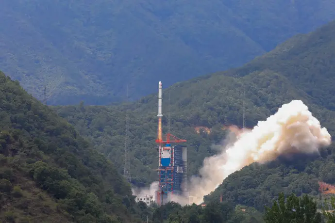 Chinese military payloads deployed on Long March 2C rocket launch