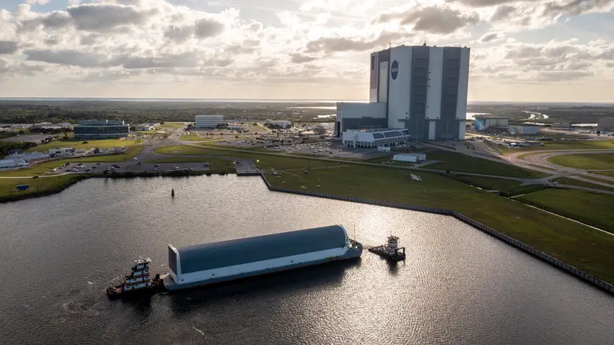 SLS core stage arrives at KSC but faces “challenging” schedule