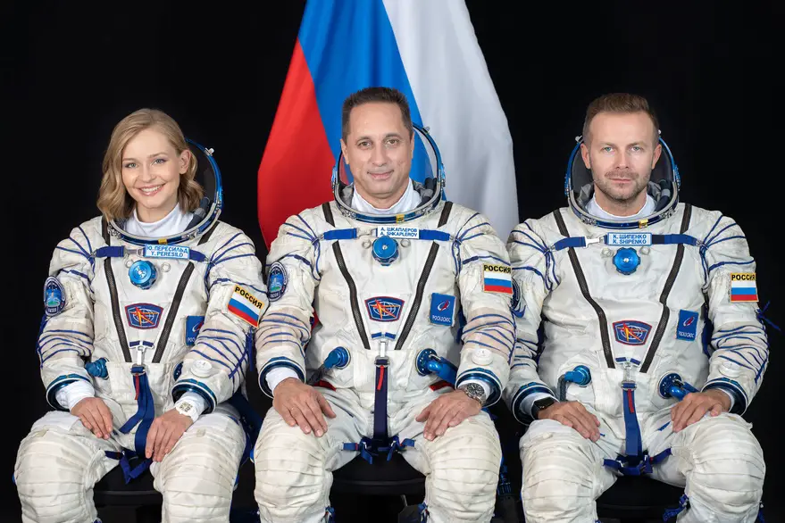 Soyuz delivers cosmonaut and film crew to ISS
