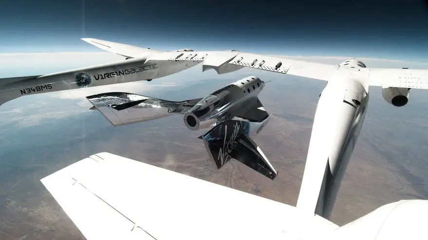 SpaceShipTwo makes first flight to space from New Mexico