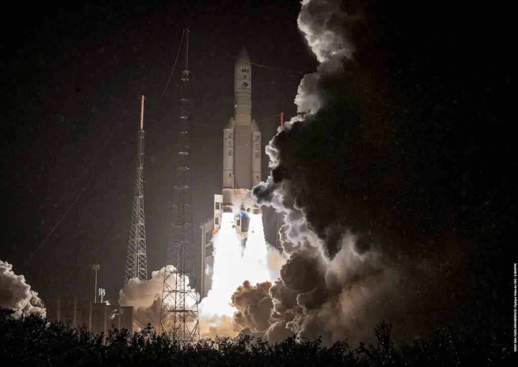 Arianespace breaks payload mass record on final Ariane 5 launch before Webb