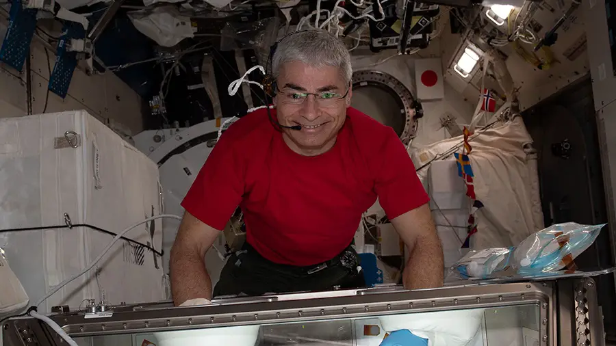 NASA astronaut to stay on ISS for nearly a year