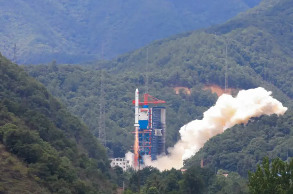 China launches new group of classified Yaogan-30 satellites